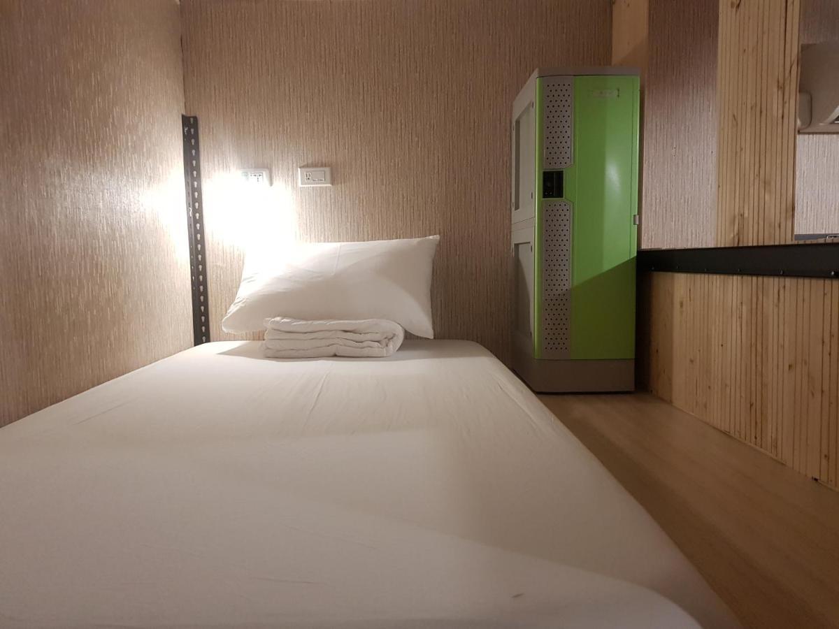 Hostel Of Rising Sun 昇行旅 Yonghe Bagian luar foto