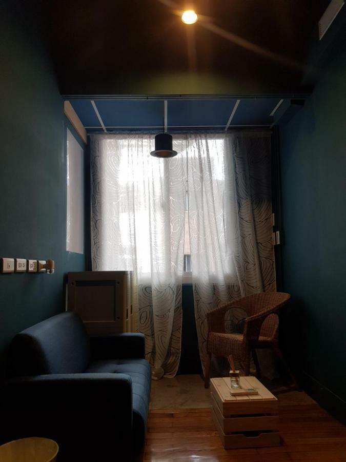 Hostel Of Rising Sun 昇行旅 Yonghe Bagian luar foto
